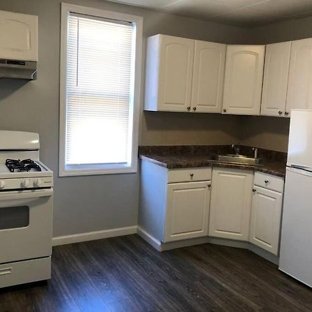 Private 2-Bedroom With Free Parking And Direct Bus To Nyc Manhattan Only 2 Blocks Away Linden Exteriér fotografie