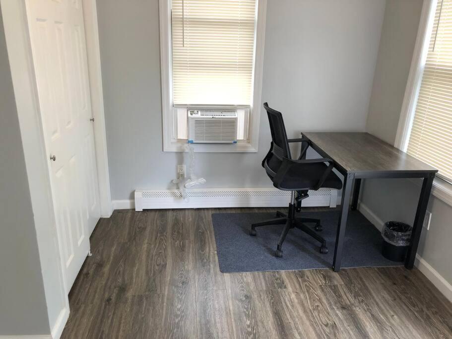 Private 2-Bedroom With Free Parking And Direct Bus To Nyc Manhattan Only 2 Blocks Away Linden Exteriér fotografie